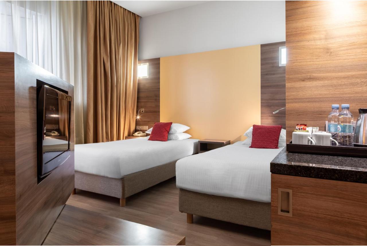 Ramada Encore Kyiv Exterior photo